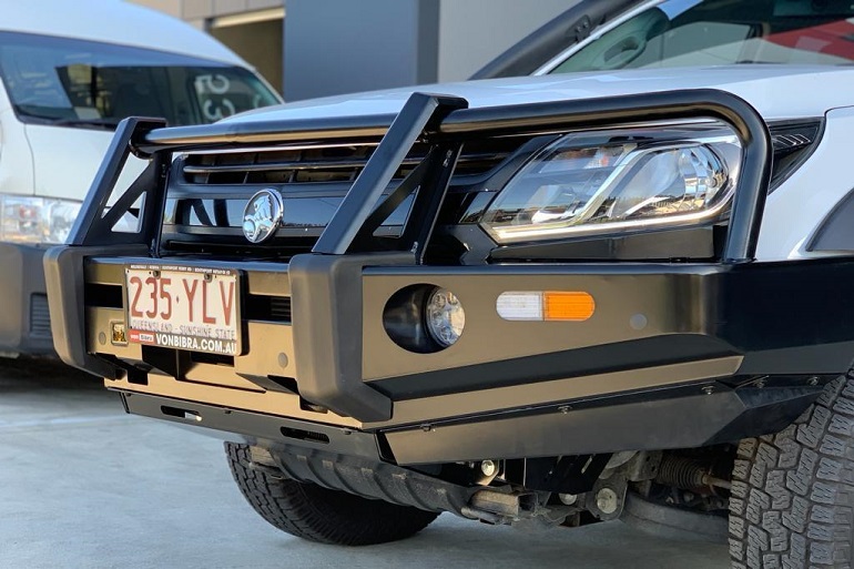 Bull bar on white Holden Colorado