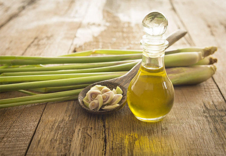 Lemongrass-Essential-Oil