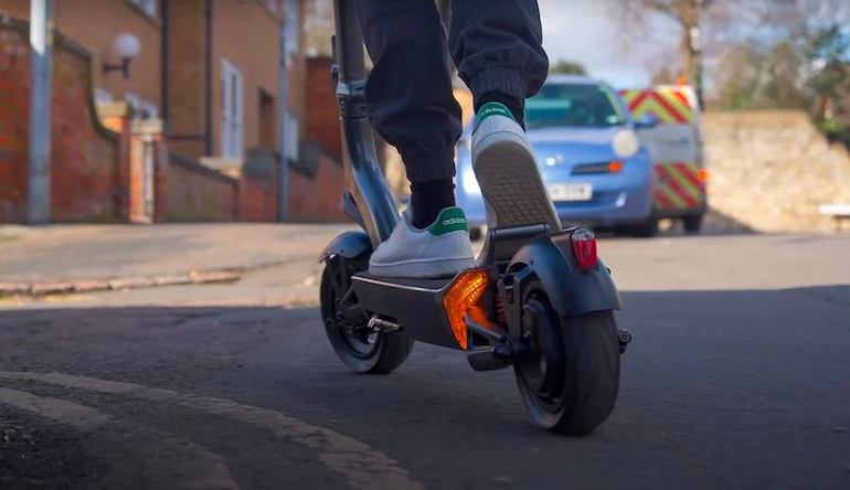 electric scooter for commuting