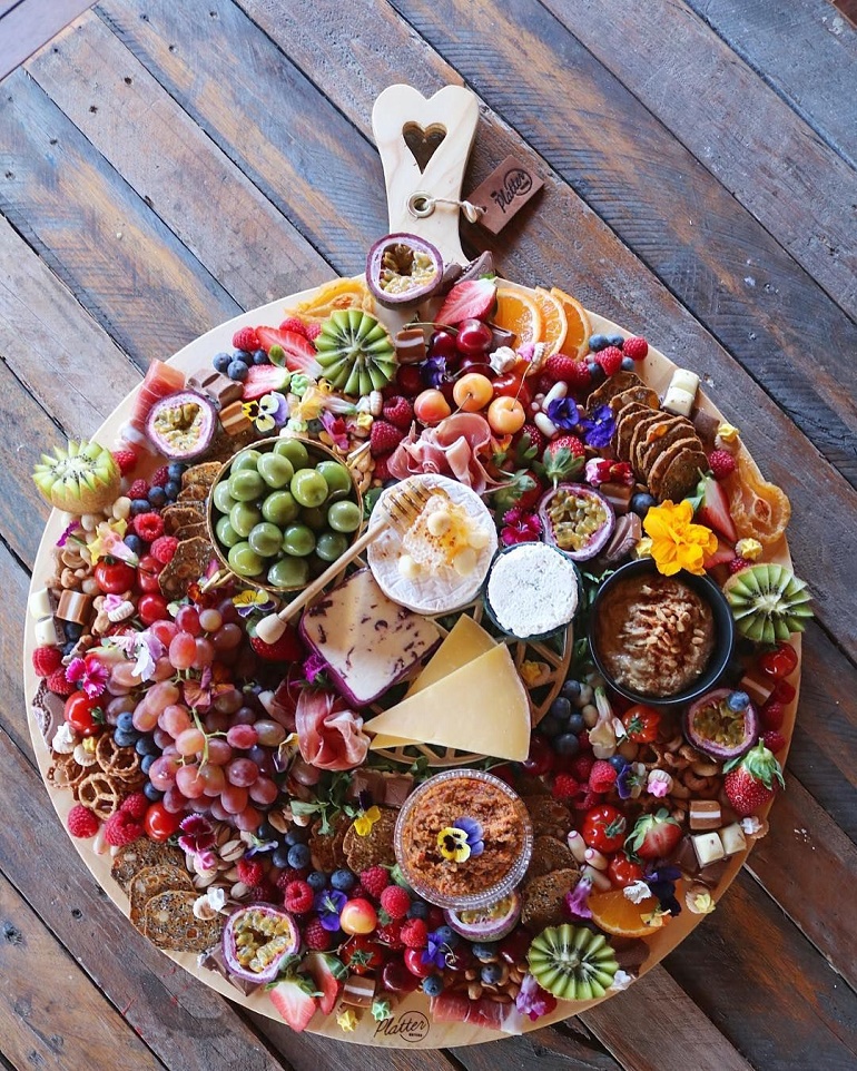 ready food platter